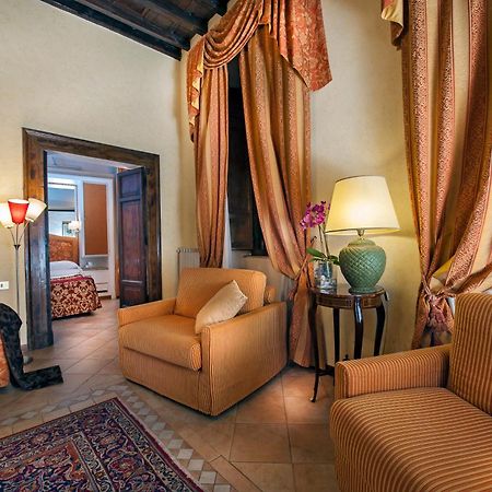 לינה וארוחת בוקר רומא La Residenza Del Sole Al Pantheon מראה חיצוני תמונה